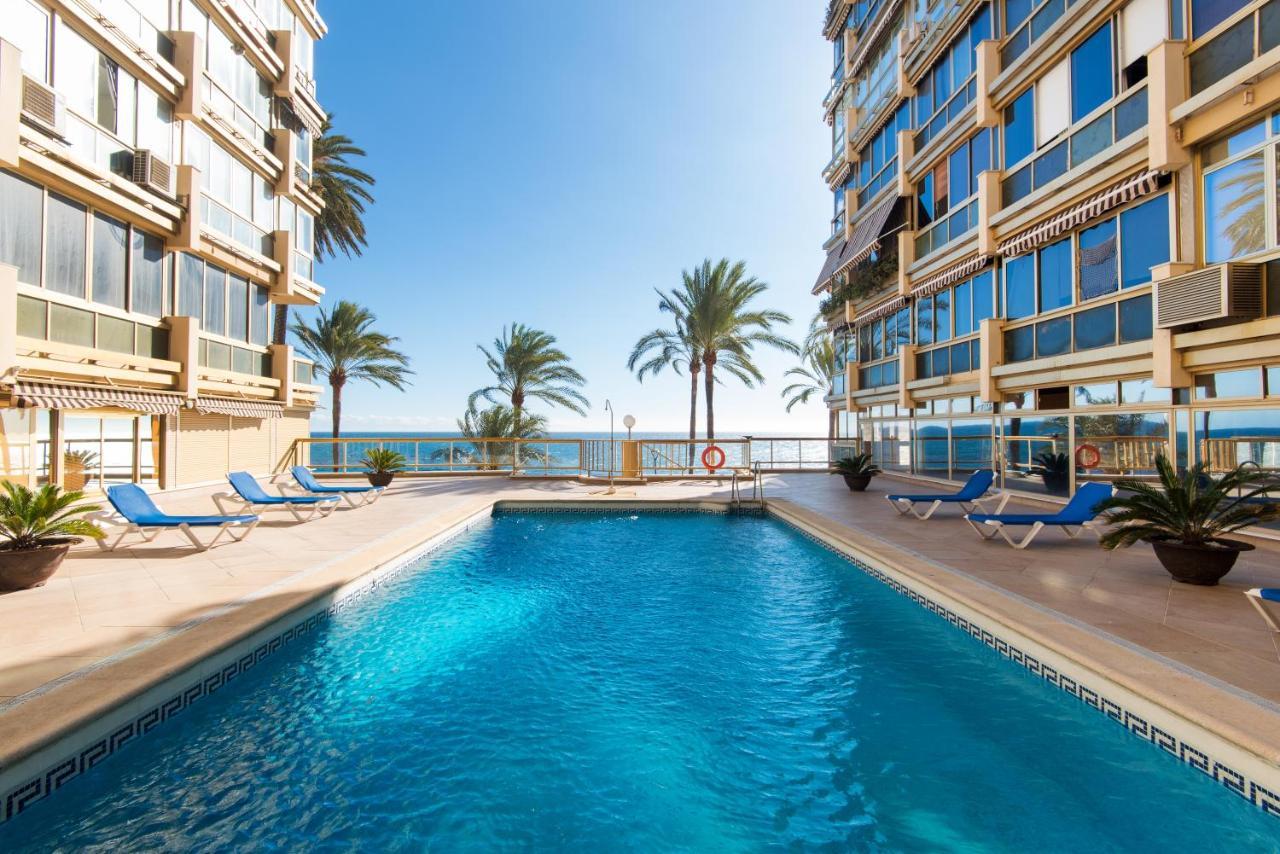 Rentandhomes Beachfront Marbella Center Exterior foto